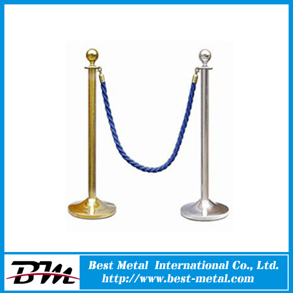 queue rope barrier