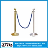 queue rope barrier
