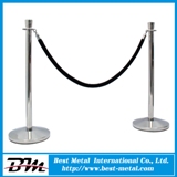crowd control rope barrier